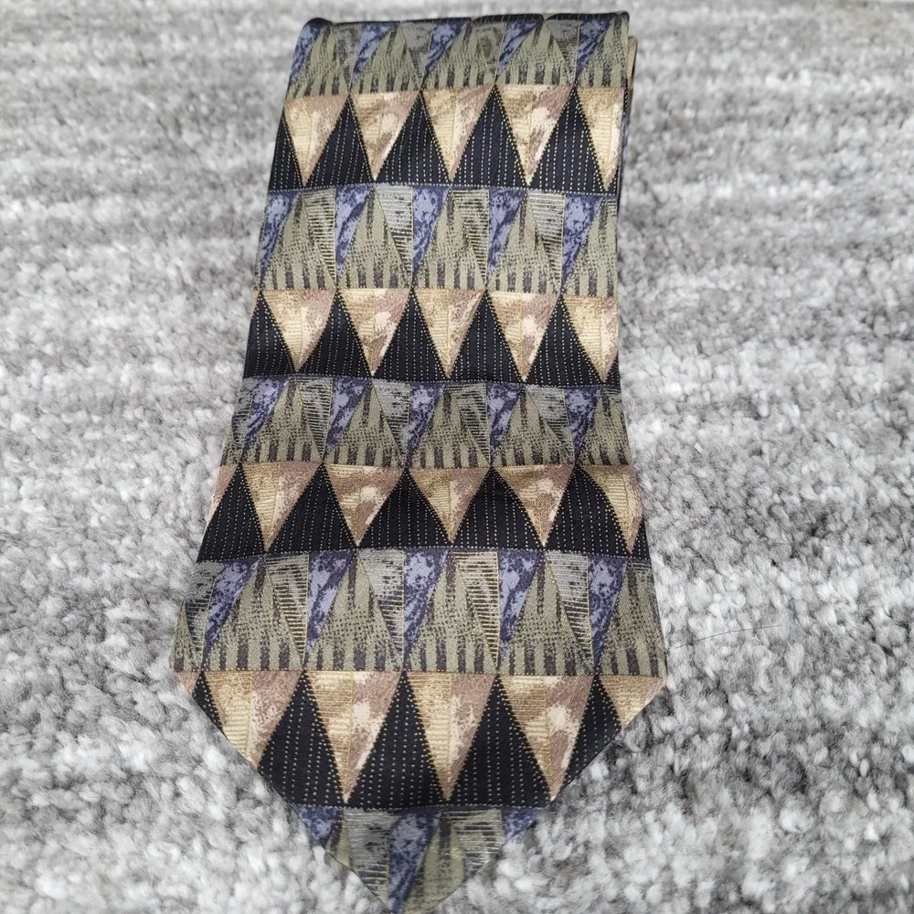 Todays Man Tie Mens Made in Italy Geometric Triangle Pattern Silk Dad Gift‎